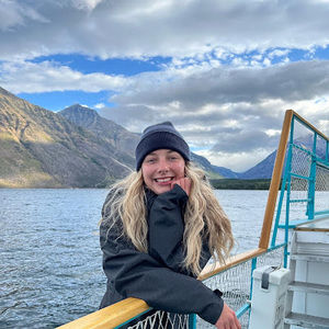 Meet your Posher, Alyssa